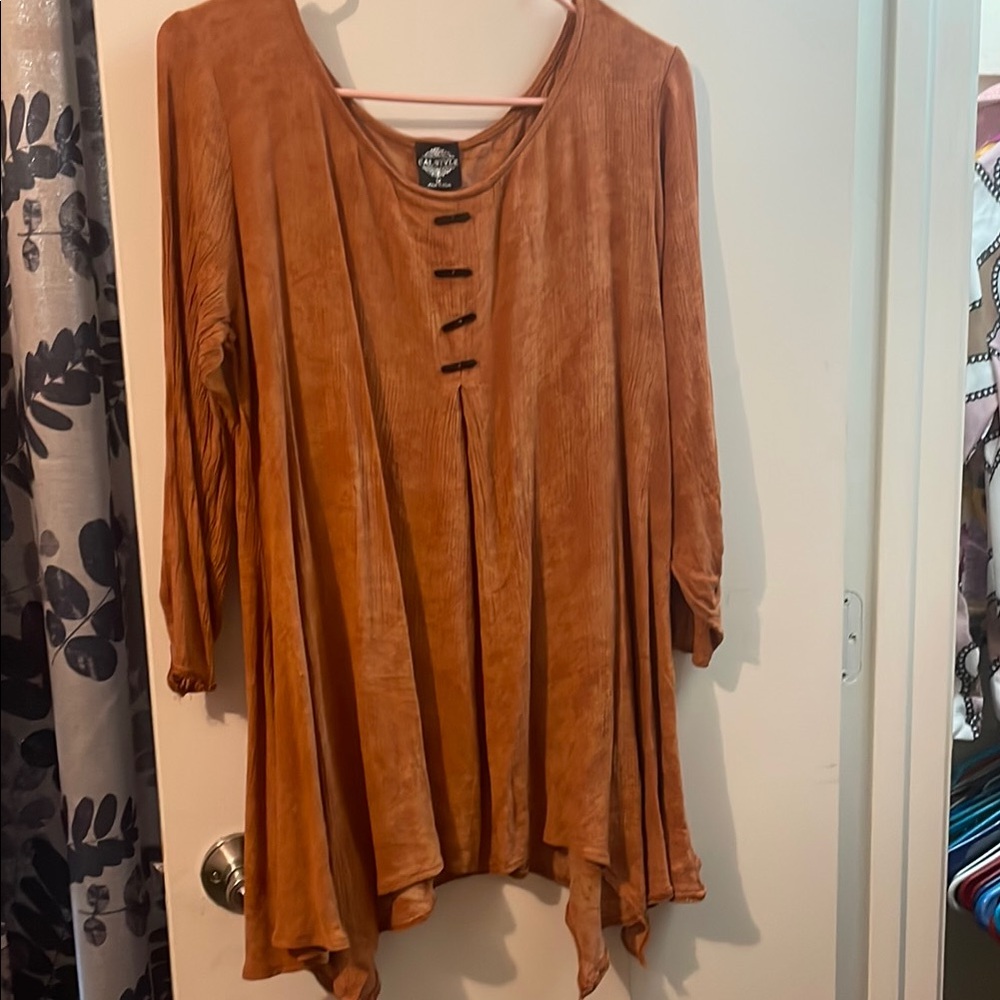 Women's Orange Top